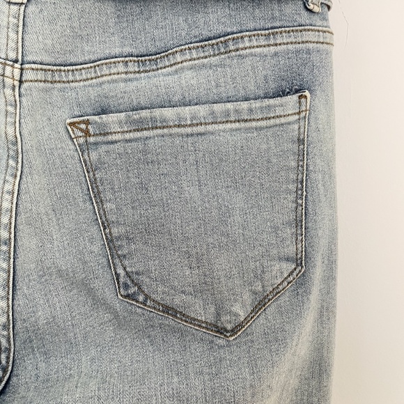 KENSIE Women moon washed stretch jeans with belt size 10/30 - Picture 6 of 9